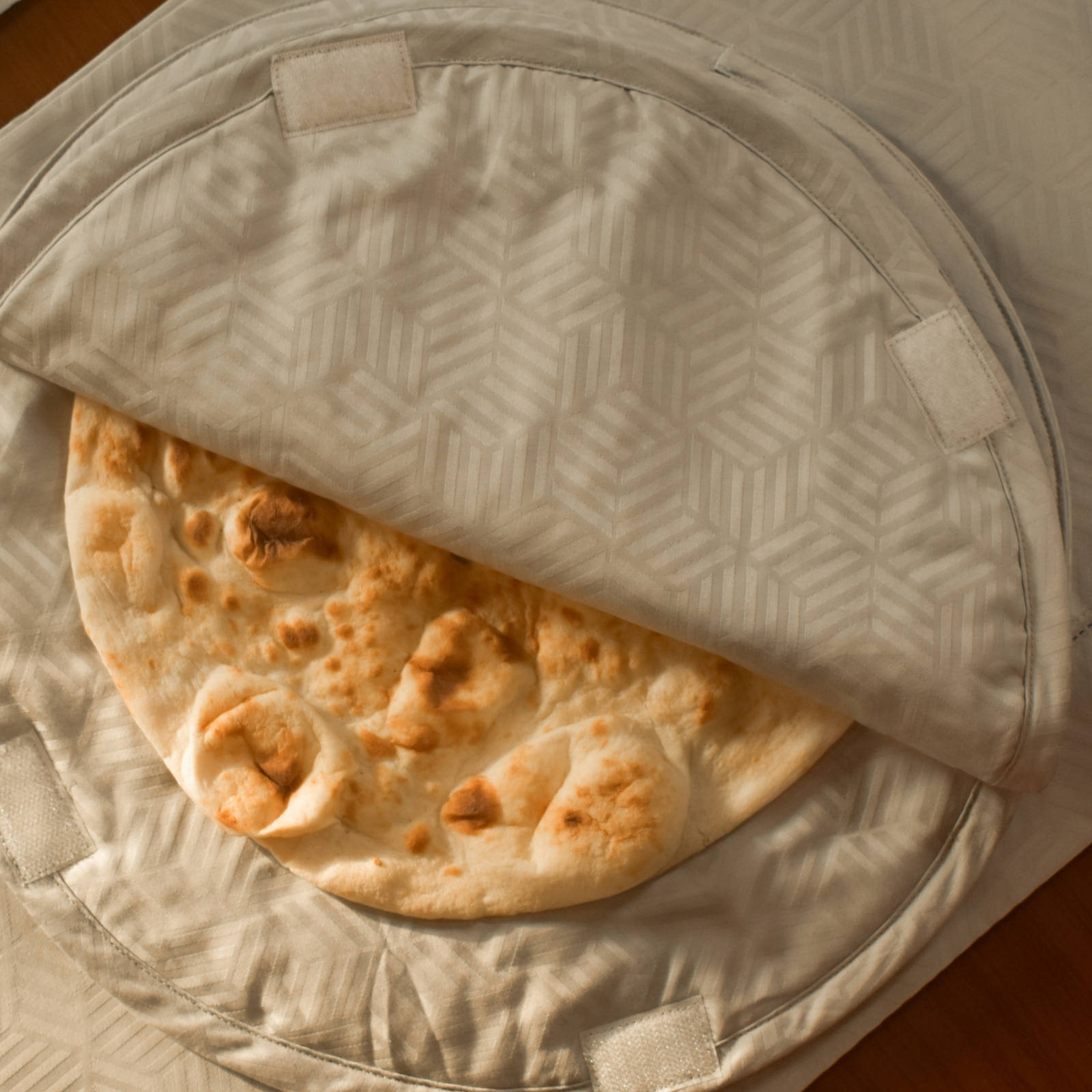Jacquard Roti Cover - Luxe Edition