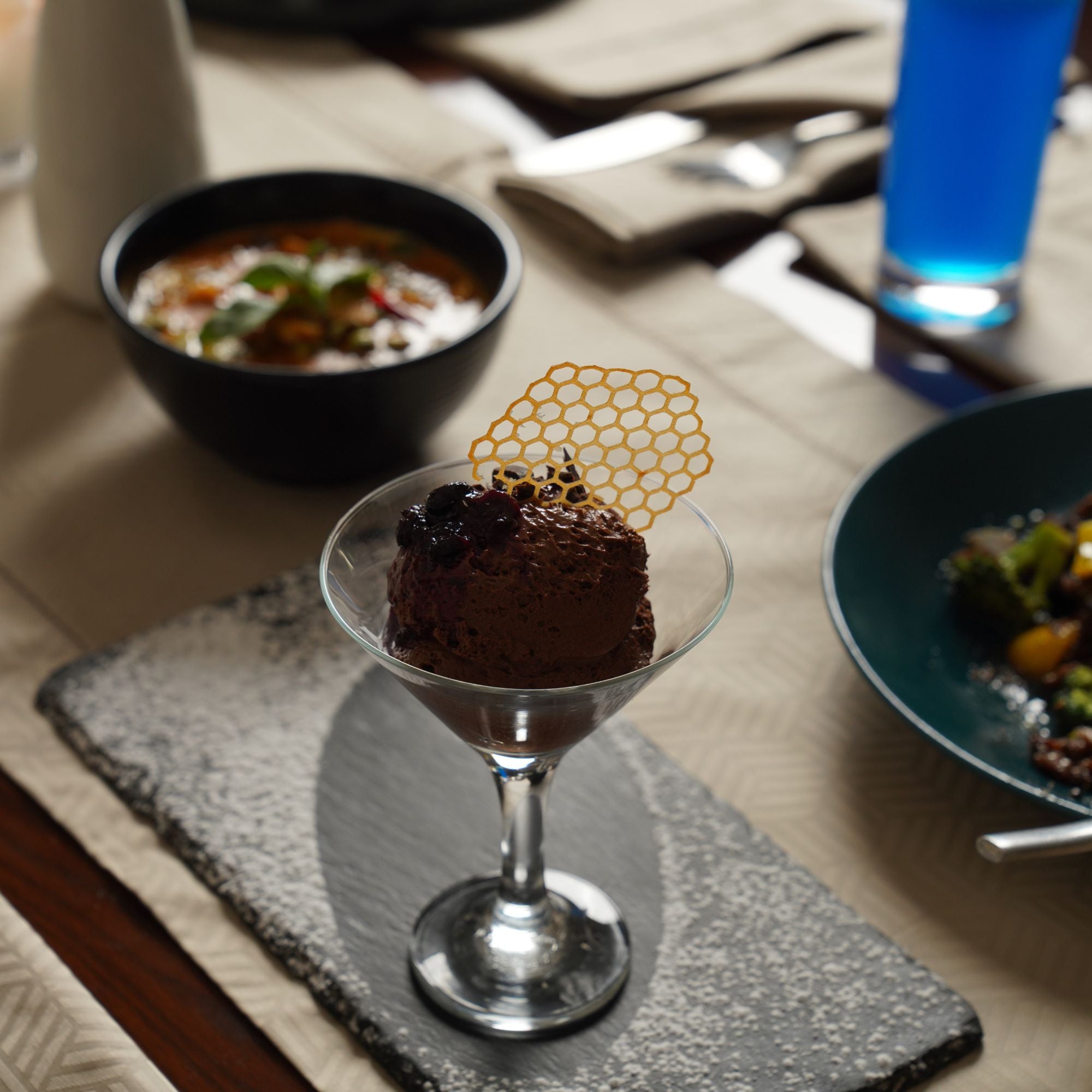 Jacquard Table Runner Luxe-Edition