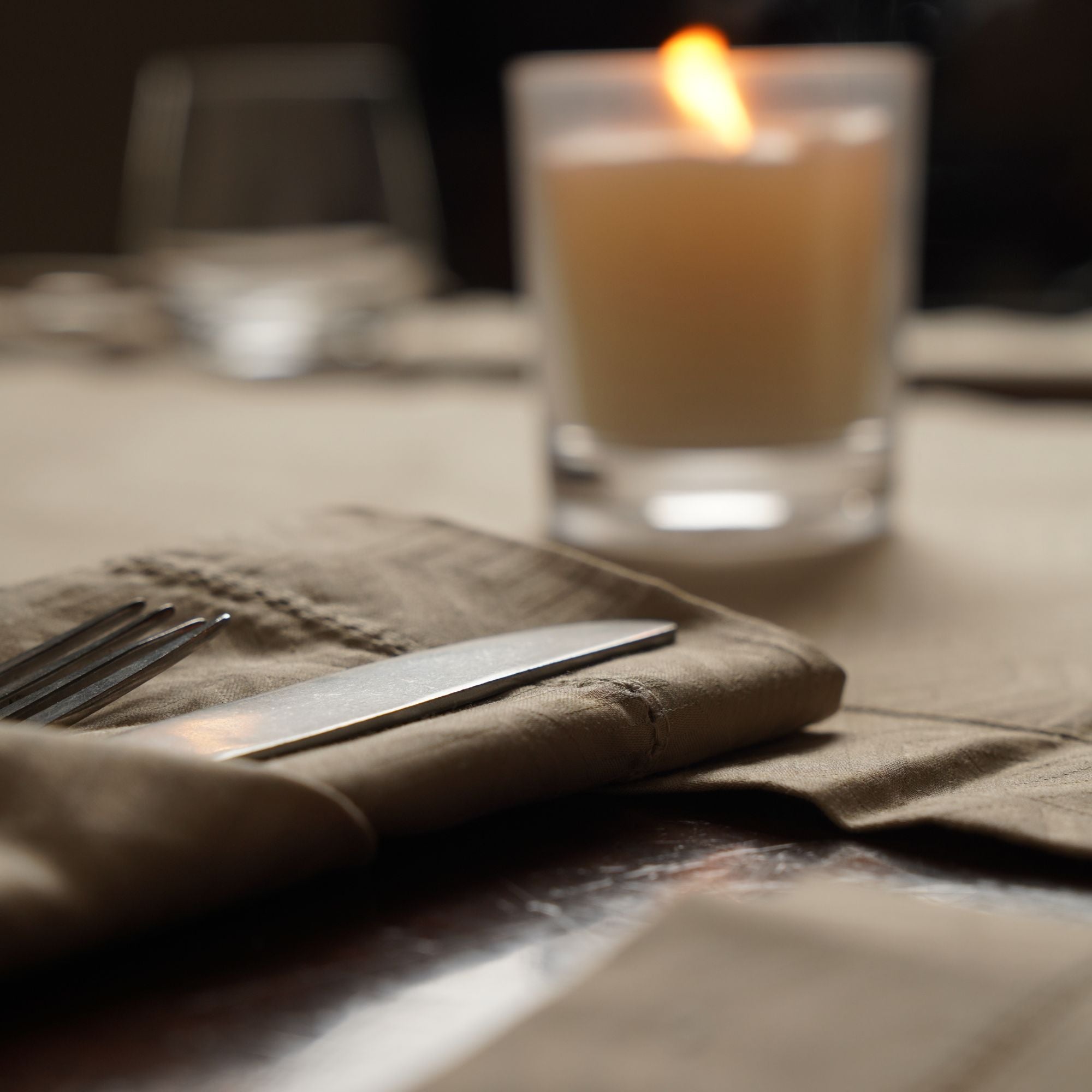 Jacquard Table Runner Luxe-Edition